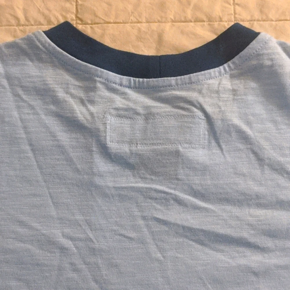 Nike Women's Tee with graphic - Picture 3 of 6